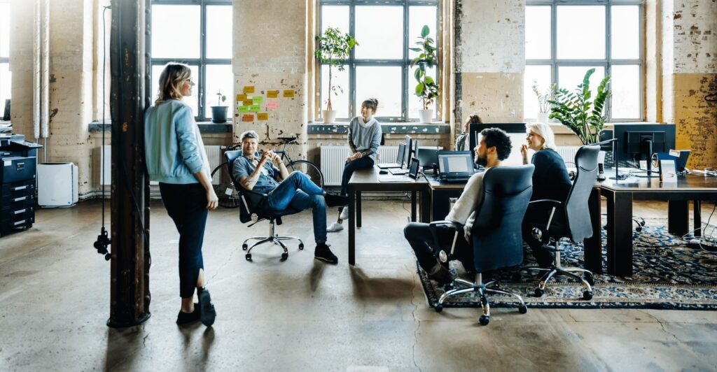 DiSC vs Myers-Briggs: Which One Actually Helps a Team? 4 open office culture